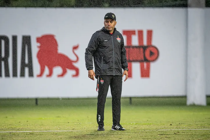 Técnico Jair Ventura