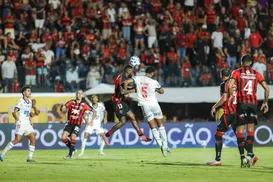 Dupla Ba-Vi pode ter jogos adiados no Campeonato Brasileiro; entenda - Imagem