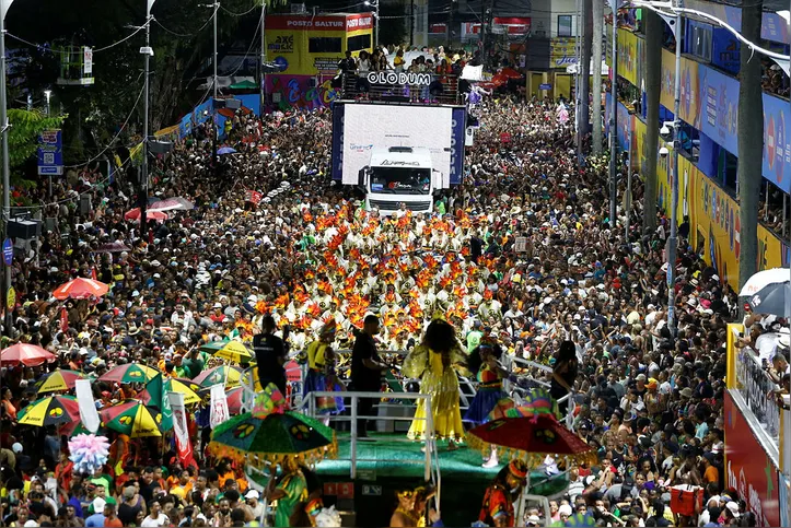 Nomes como Ivete Sangalo, Bell Marques, Daniela Mercury, Léo Santana, Xanddy Harmonia e Claudia Leitte estão entre os destaques que puxam os blocos