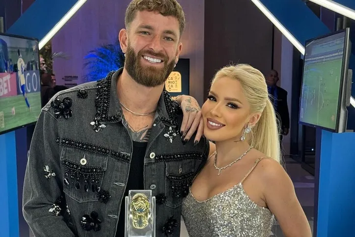 Karoline Lima e Léo Pereira