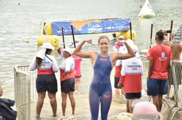 Victoria Rosário na Travessia Mar Grande-Salvador