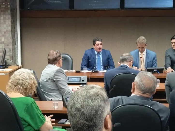 Imagem ilustrativa da imagem Aprovado na CCJ, Otto Filho se aproxima de vaga no TCE