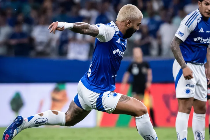 Imagem ilustrativa da imagem Atacante Gabriel Barbosa não retorna para BH com a equipe do Cruzeiro