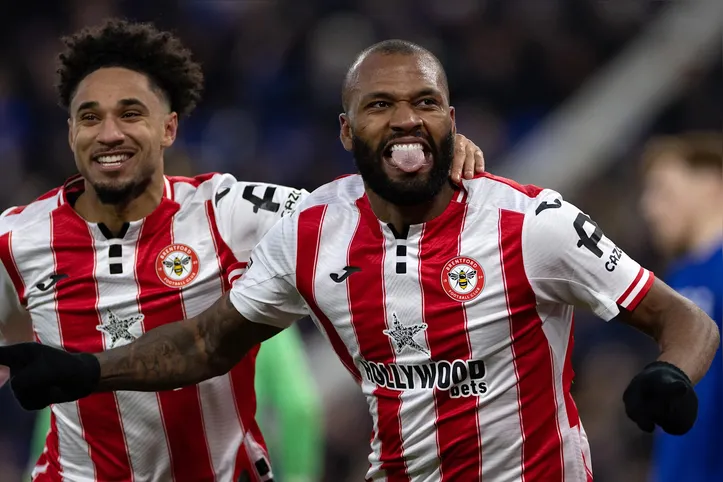 Igor Thiago comemorando gol