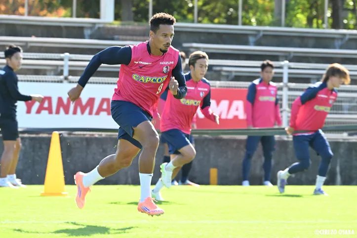 Rafael Ratão foi destaque no Cerezo Osaka em 2025