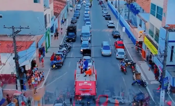 Raniele foi recepcionado com muita festa em Baixada Grande (BA)