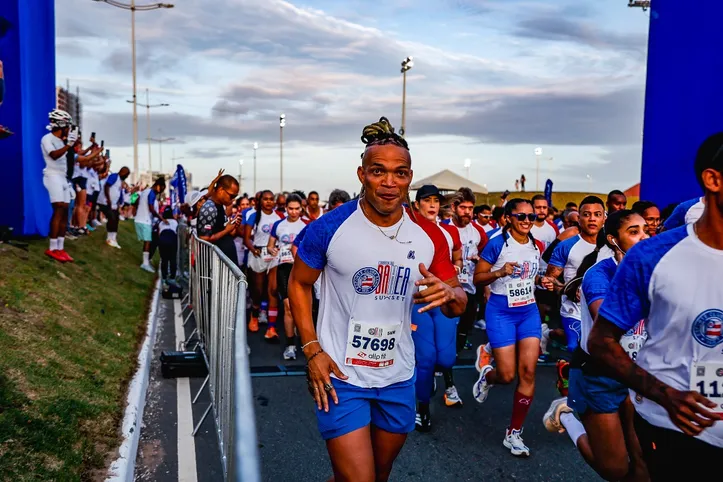 O cantor Buja Ferreira, da Timbalada, correu 5 km em menos de 30 minutos