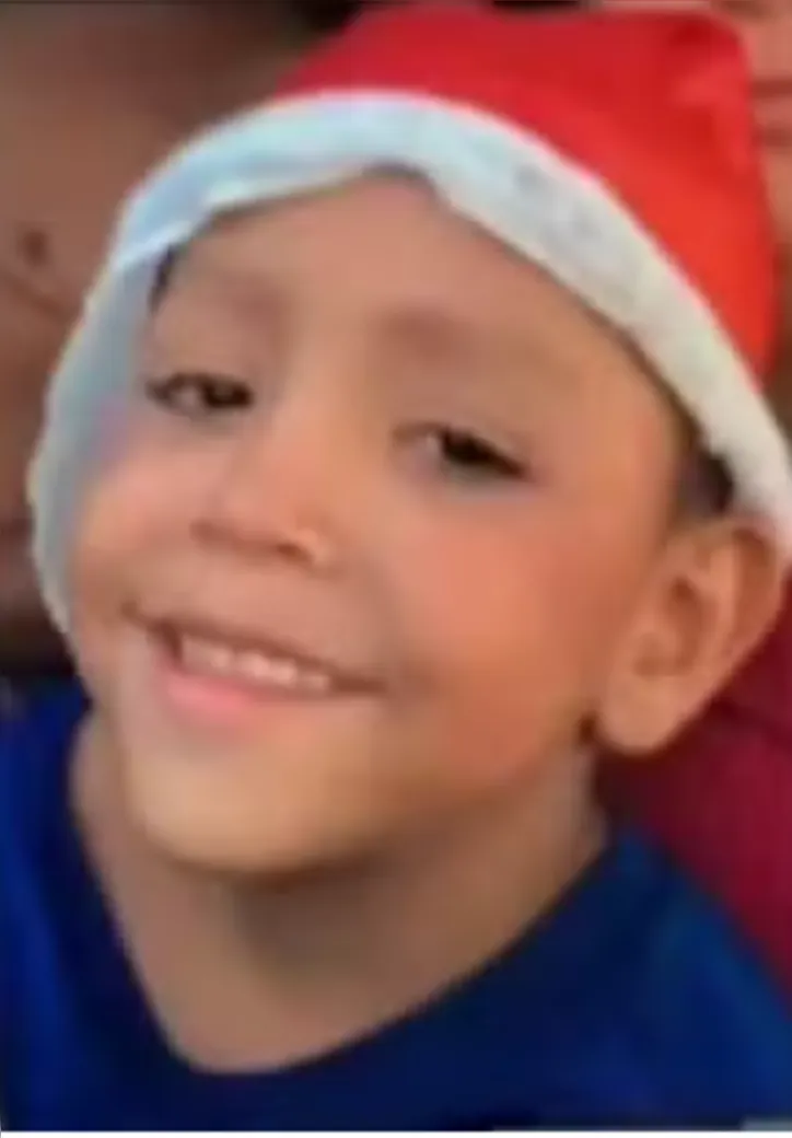 Moisés Araújo dos Santos, de sete anos de idade, que morreu em acidente na BR-116