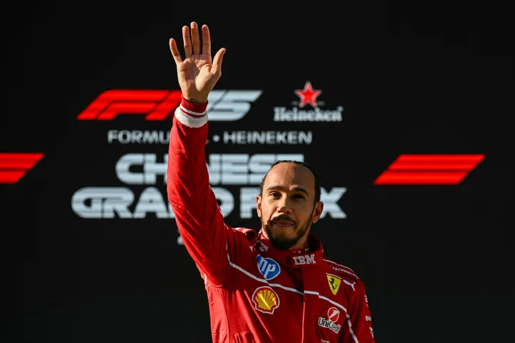 Hamilton pela Ferrari na China