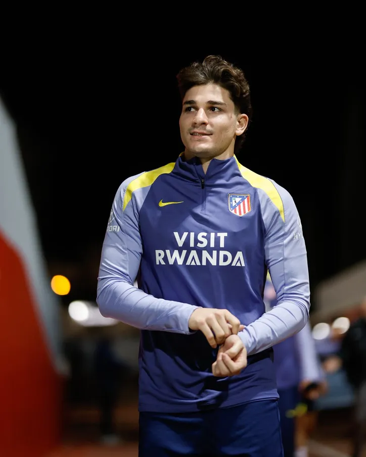 Juliano Alvarez em treino