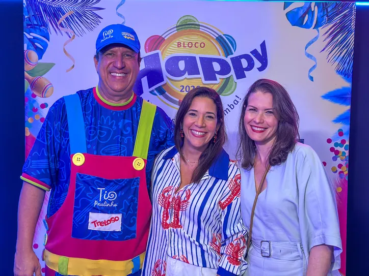 Tio Paulinho, Juliana Brandão, gerente de Marketing do Shopping Bela Vista, e Andréa Chamusca