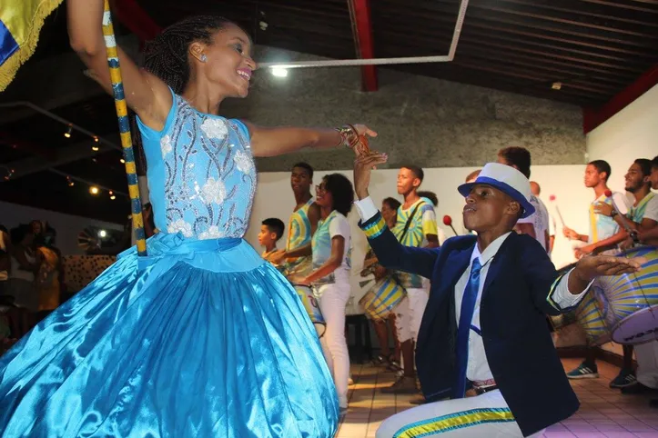 Imagem ilustrativa da imagem Escola Unidos de Itapuã lança concurso de samba-enredo