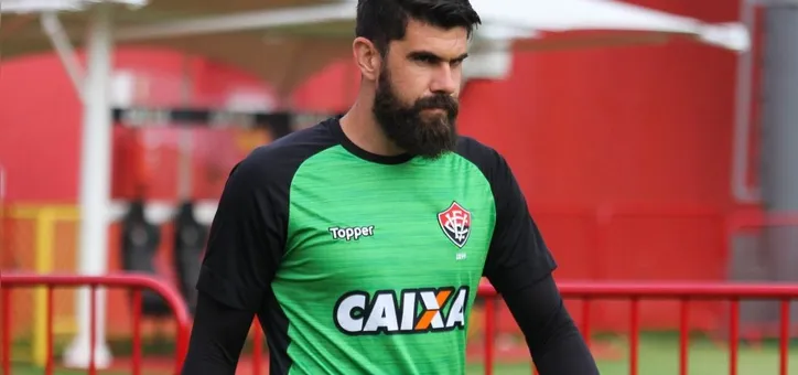 Fernando Miguel se junta ao clube da Série C