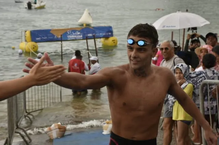 Henrique Figueirinha na Travessia Mar Grande Salvador