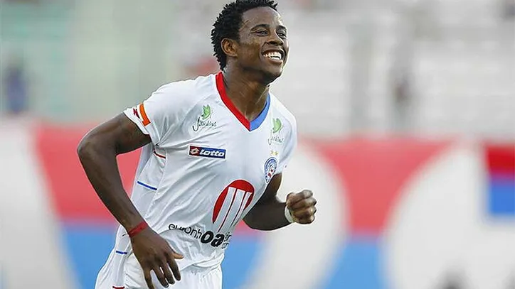 Adriano Michael Jackson em campo pelo Bahia