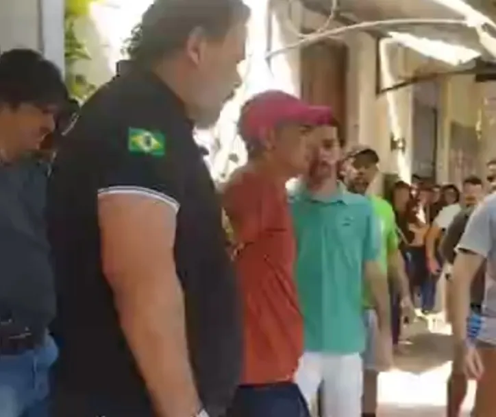 Suspeito foi preso em flagrante