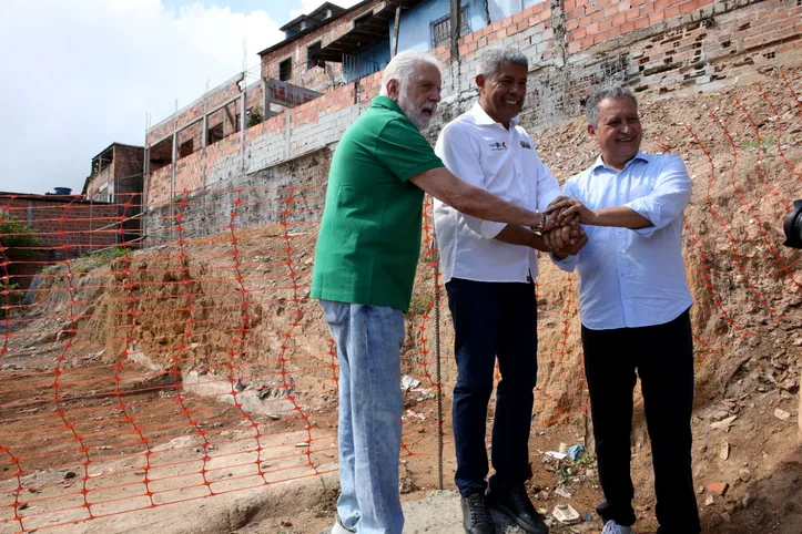 Imagem ilustrativa da imagem Jerônimo e Rui autorizam obras com investimento superior a R$ 27 milhões em Salvador