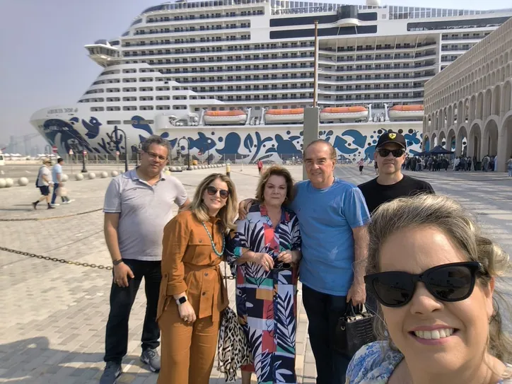 Walter celebra aniversário em família entre Istambul e Dubai (Divulgação)