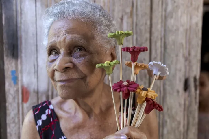 Dona Dadá e seus netos