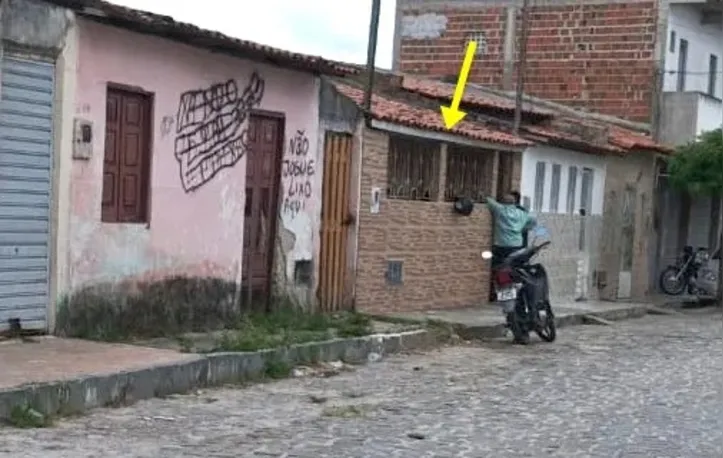 Quatro homens invadiram a casa de Hiago e o mataram