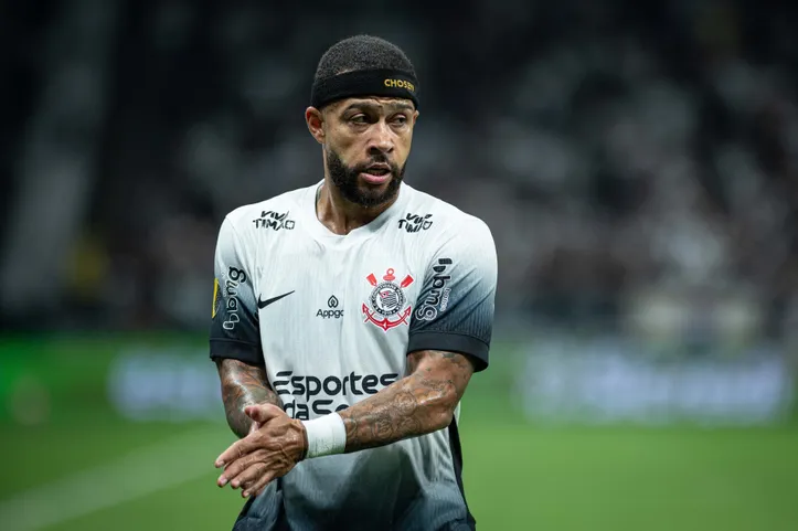 Memphis Depay pelo Paulistão