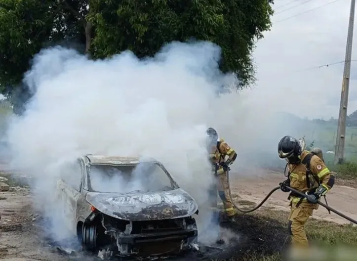 O carro dele foi encontrado queimado hora após o rapto