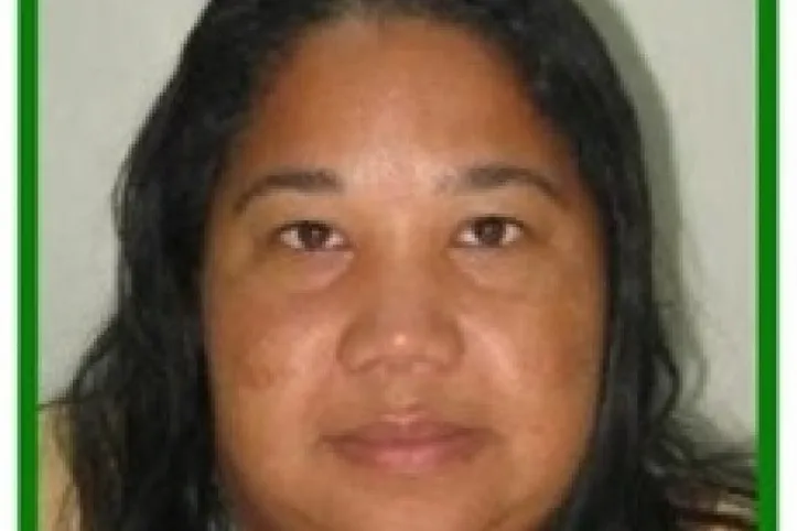 Elaine é procurada pela polícia