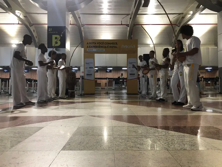 Guichê da companhia Flybondi, no Salvador Bahia Airport