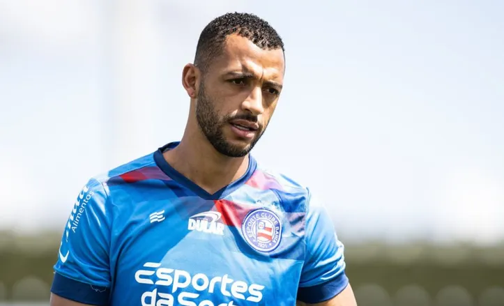 Vitor Hugo em treinamento pelo Bahia