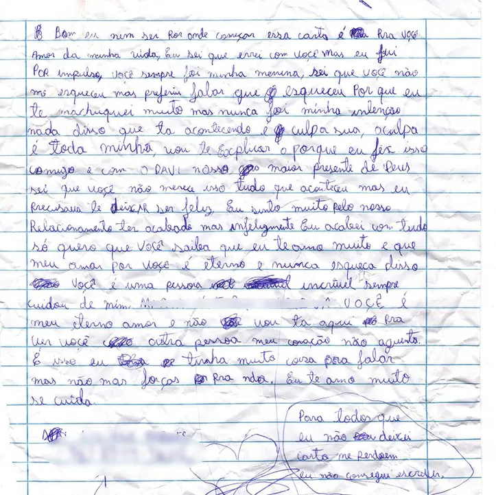 Imagem ilustrativa da imagem Pai asfixia e mata filho de 2 anos após ver foto da ex com namorado