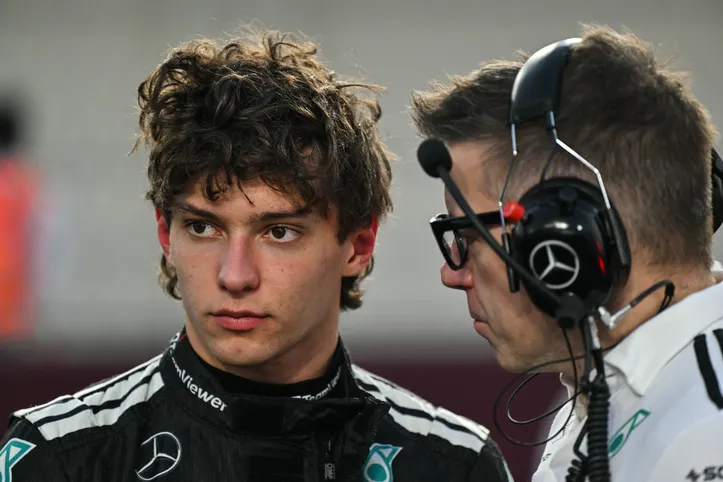 Antonelli na Mercedes