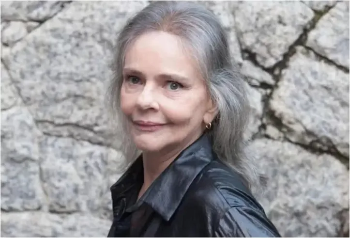 Angela Ro Ro - Cantora e compositora