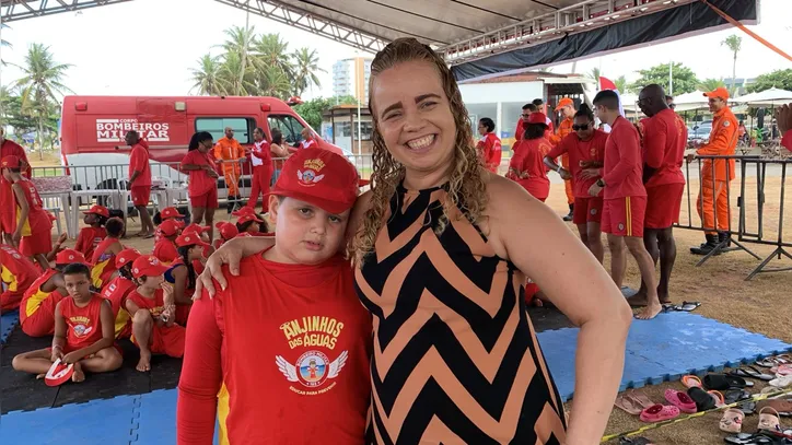 Elane Evangelista e Pedro Miguel, de 7 anos