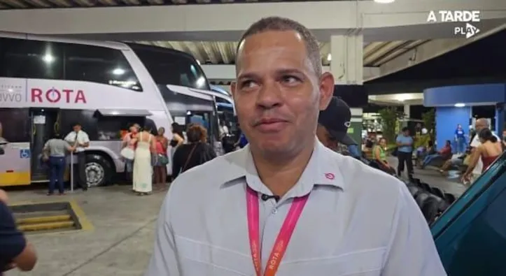 Adriano Di Uzeda, despachante da Rodoviária de Salvador