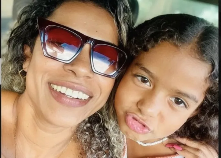 Flávia e a filha, Maria Alice, estão entre vítimas do acidente