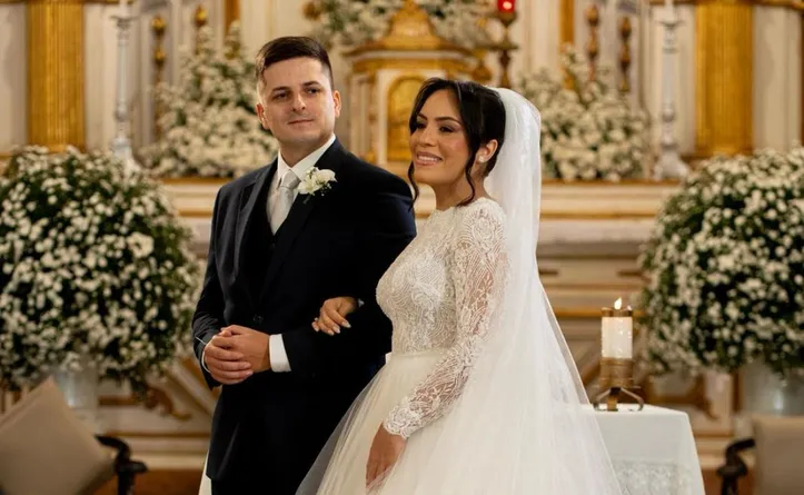 Anna Carolline Leone e Luiz Américo Albiani Jr. trocaram votos em cerimônia marcada por elegância e amor
