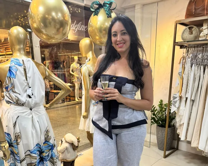 Pollyana Errico apresenta a nova coleção de verão da Mari Estrela