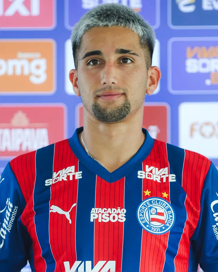Kike Olivera treina no Bahia e pode estrear contra o Barcelona-BA