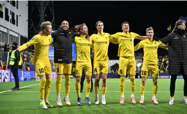 Imagem ilustrativa da imagem Astros do City reembolsam torcedores após derrota na Champions League