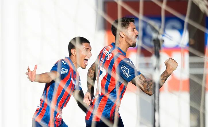 Bahia em campo pelo Baianão