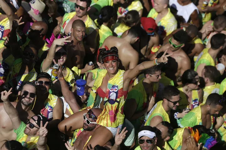 Bloco Coruja comandado por Ivete Sangalo