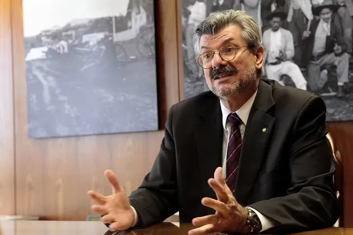 Ministro Marco Buzzi