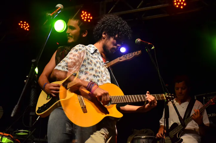 Imagem ilustrativa da imagem "Cena de brancos e abastados": Velotroz volta para reafirmar rock periférico