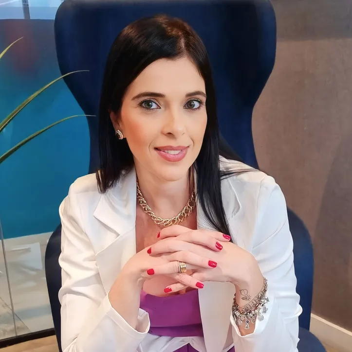 Gabriela Bandeira reforça o time da Revista Viver Vitória