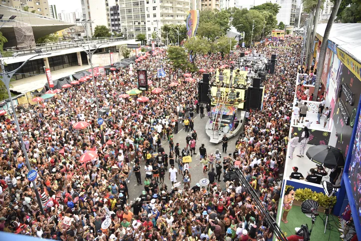 Carlinhos Brown no circuito Osmar, no Campo Grande