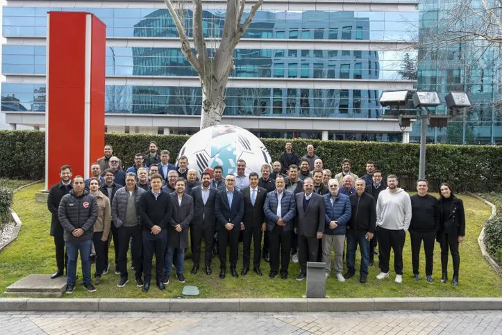 Comitiva da CBF cumpriu agenda na Europa