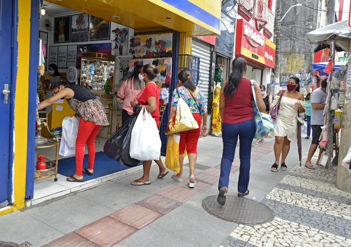 Comércio de rua pode ser afetado por mudança.