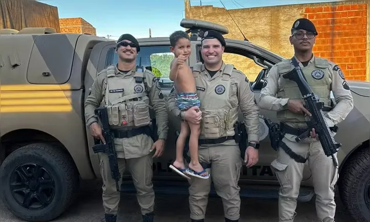 Imagem ilustrativa da imagem Criança de quatro anos prende a cabeça em roda de carreta na Bahia