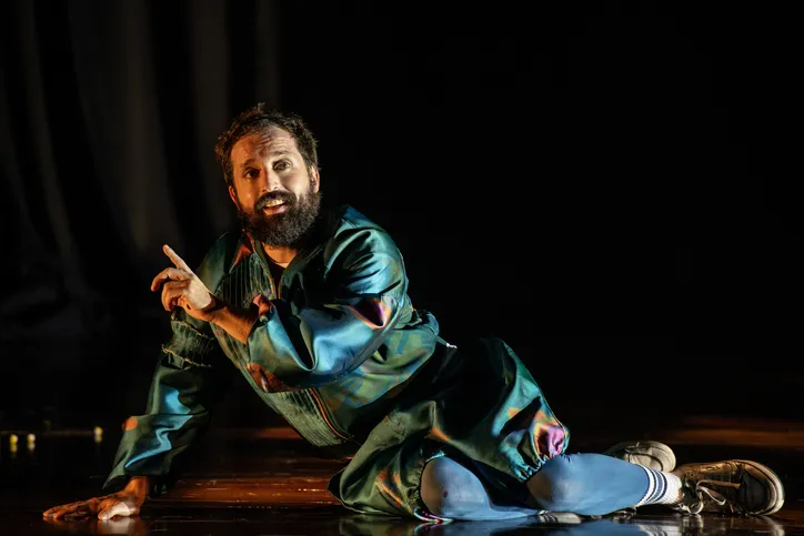 Imagem ilustrativa da imagem "Eu gosto da língua portuguesa contaminada e impura", diz Gregório Duvivier