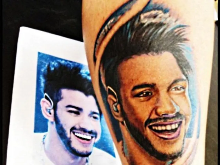 Imagem ilustrativa da imagem Fã tatua o próprio rosto para ficar parecido com Gusttavo Lima